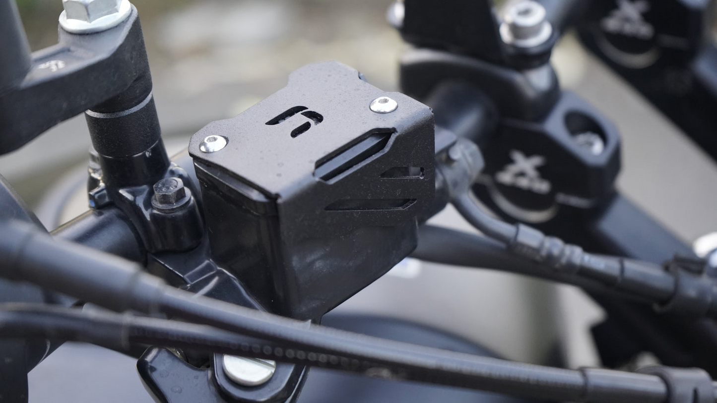 Carbon Racing Aluminium Front Brake Reservoir Protector Black for Harley X440 - CRH440