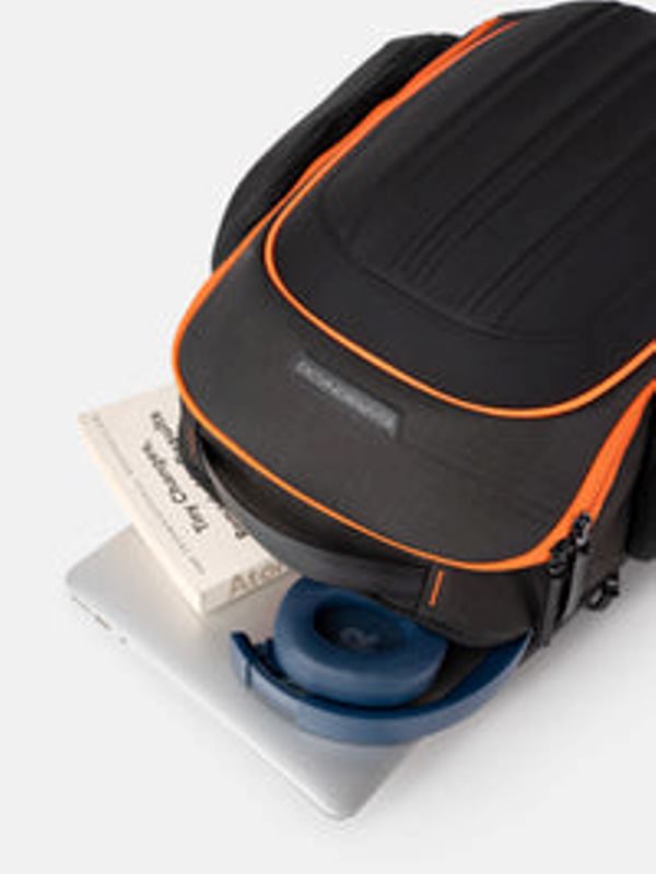 Carbonado Arc Backpack Black