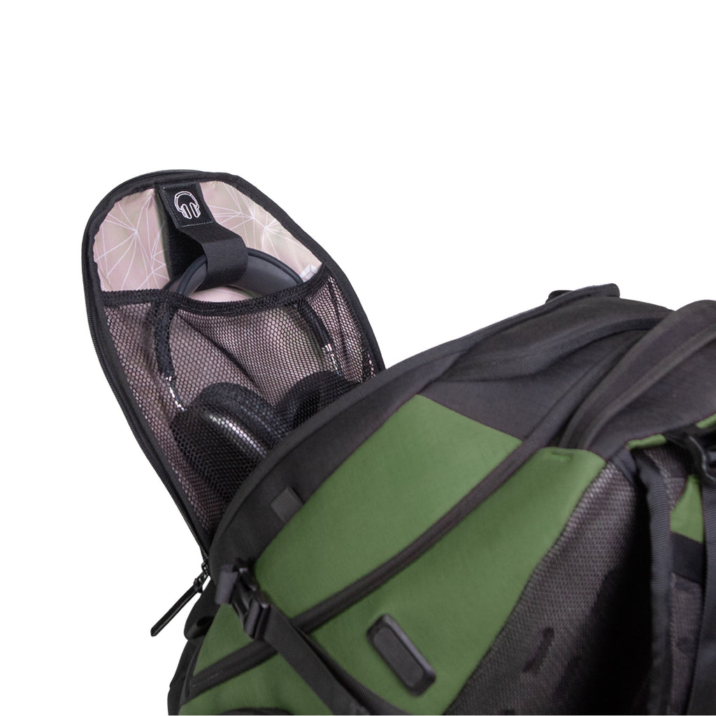 Carbonado Gaming Backpack (Green)