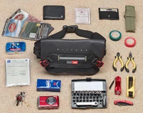 GRT704 Waterproof Waist Bag, 3 Litres - Gravel-T Range - GIVI - Riders Junction