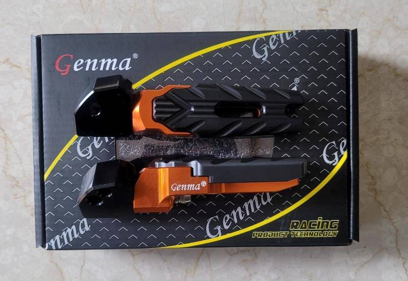 Genma Yamaha Aerox Rear Footrest Set CNC-Orange