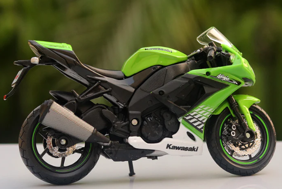Maisto Kawasaki Ninja® ZX™ 10R Diecast Bike Model (1:18 Scale