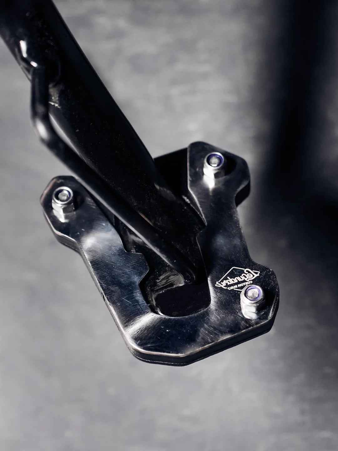 Legundary Custom Hero Mavrick 440 Brogue Side Stand Base - SSB15398