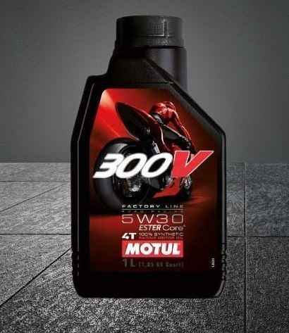 Motul 300 V 15W50 Motorcycle Engine Oil 1L