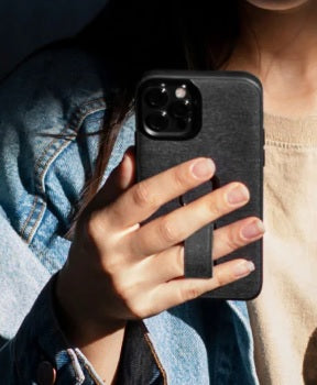 PEAK DESIGN Mobile Everyday Loop Case Charcoal: iPhones (13 series) - Riders Junction