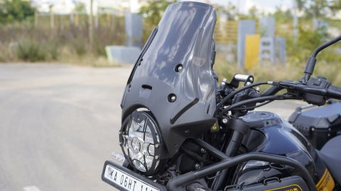 WANDERER Premium Touring Windshield for Himalayan 450 - Smoked - Carbon Racing - Riders Junction