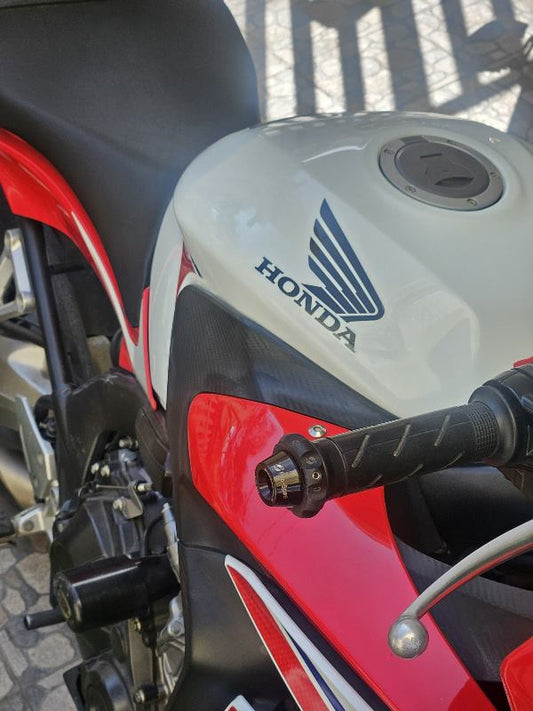 Pro-Spec Easy Cruz Plug Type for Yamaha R15 V4 - ECZ 027