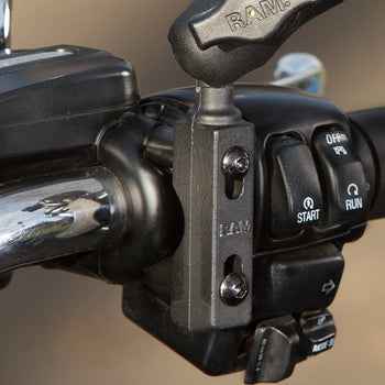 RAM® Mounts Motorcycle Brake/Clutch Reservoir Ball Base (RAM-B-309-1U)