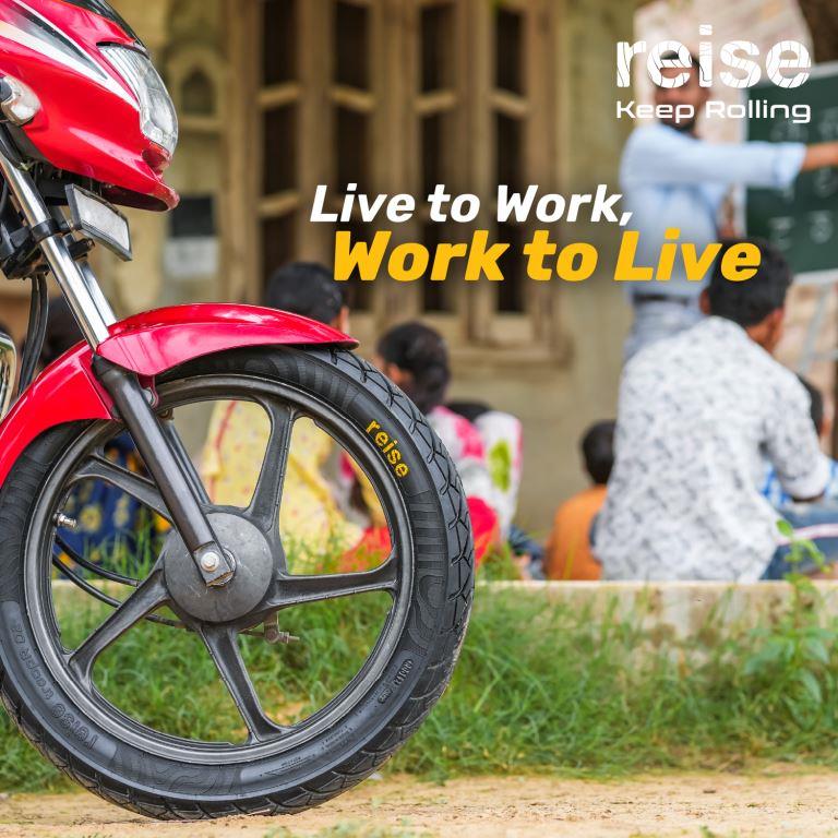 Reise Moto troopR 02 80/100-18 54P Rear Tubeless Tyre - 3601130322