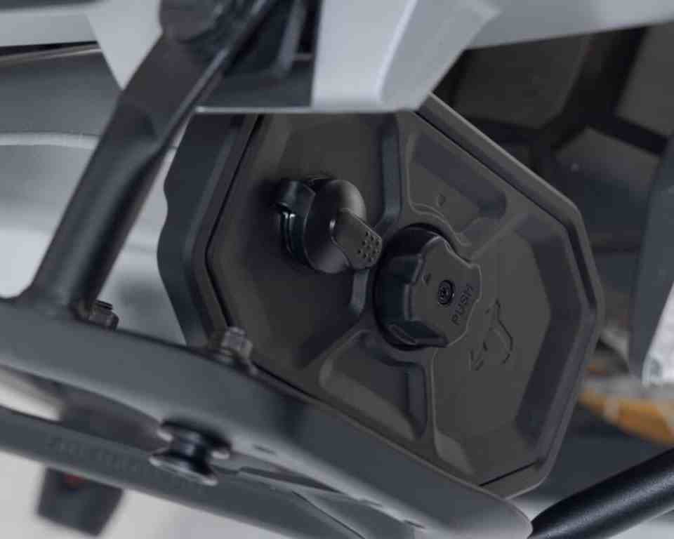 SW-Motech TRAX Toolbox – Silver