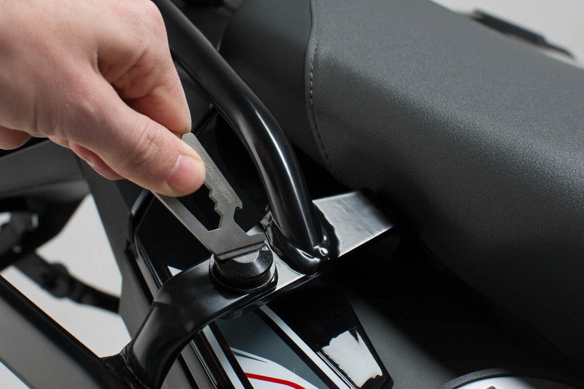 SW-Motech Multitool Key Chain Attachment - WER.GIV.022.10000