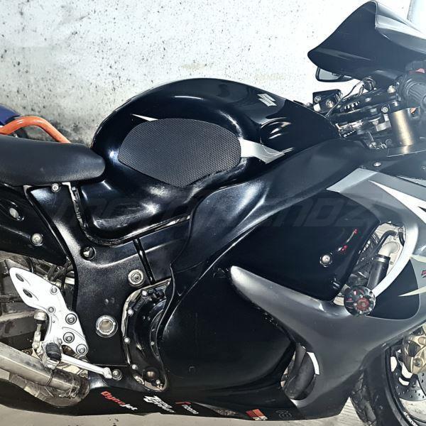 Traction Pads – Suzuki HAYABUSA (2018)