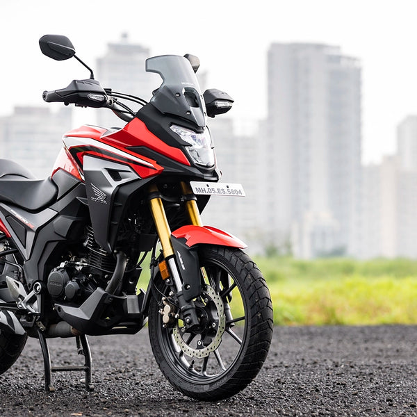 CB 200X