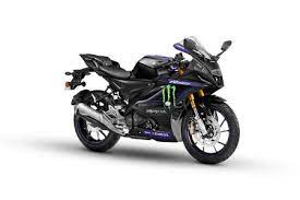 Yamaha R15 V4