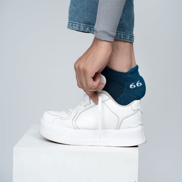 66Bhp Bamboo Socks (Men & Women)-Radiant Blue