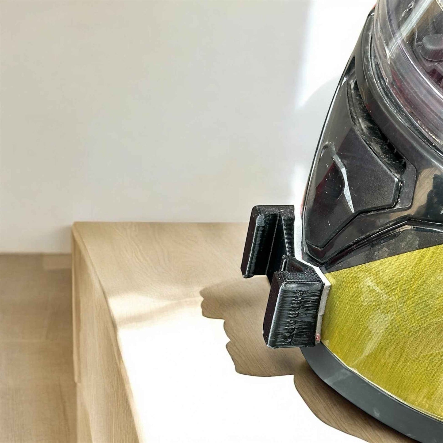 AXOR Apex Helmet Chin Mount by Motovibe