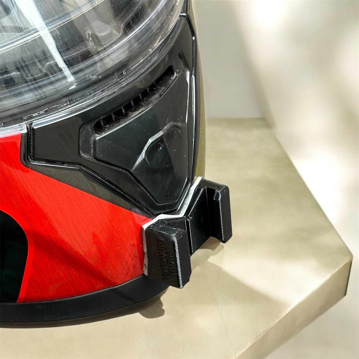 AXOR Apex Helmet Chin Mount by Motovibe