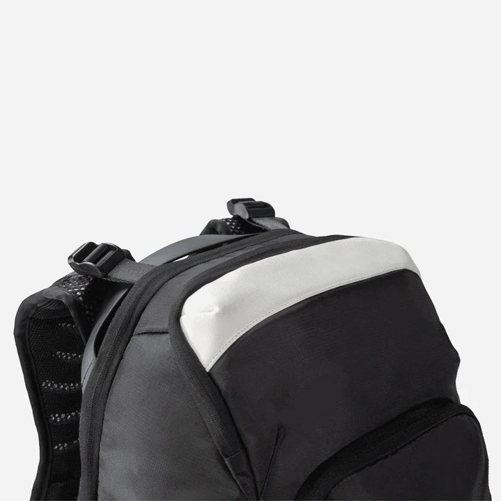 Beetle Backpack - Black - 30L