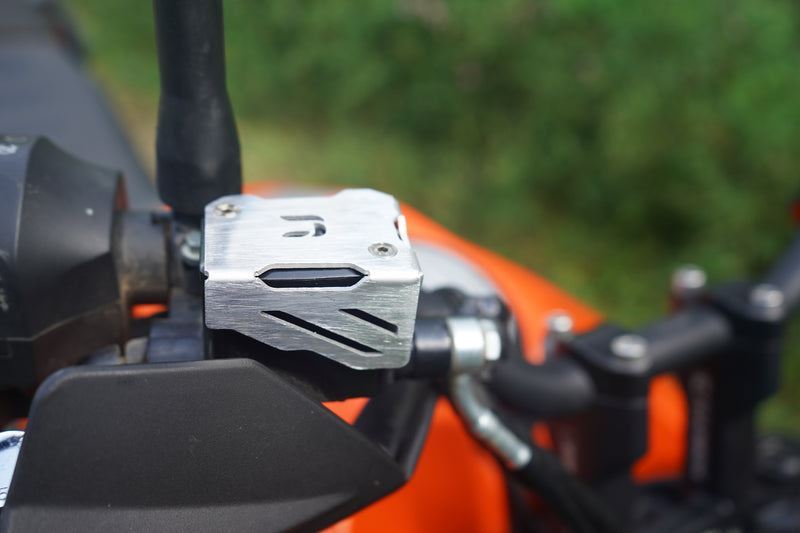Carbon Racing-Aluminium Front Brake Reservoir Protector For KTM 390 Adventure
