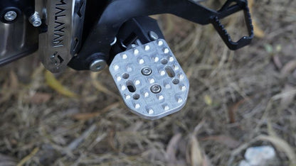 Carbon-Racing Premium CNC Aluminium Rally Footpegs For Himalayan 450