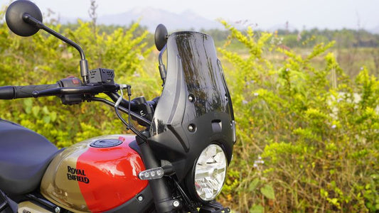 Carbon Racing wanderer Premium Touring Windshield For Guerrilla 450 - Smoked