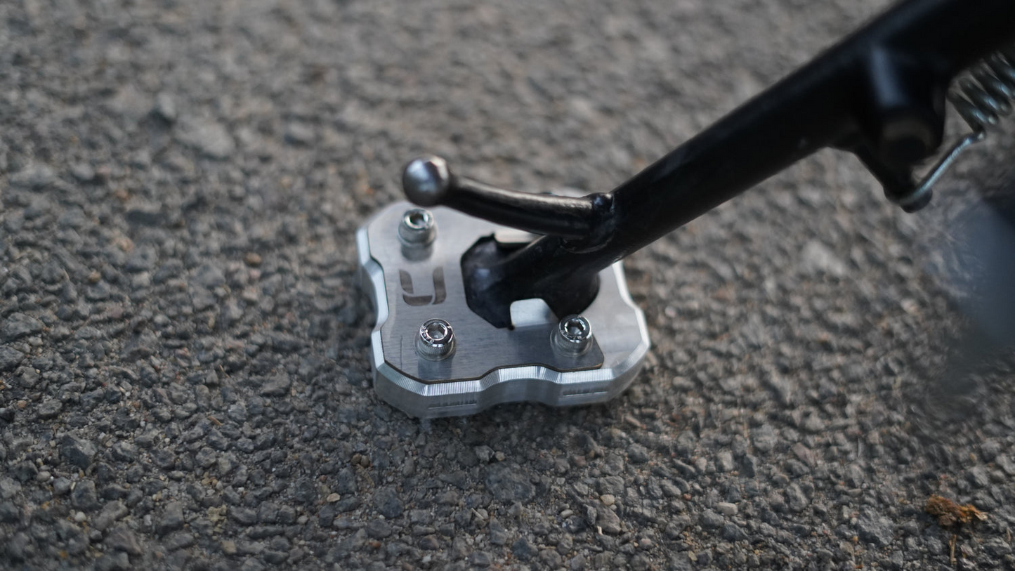 Carbon Racing Premium CNC Side Stand Extender for BSA Goldstar 650 - CRBSA