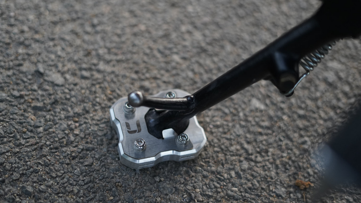 Carbon Racing Premium CNC Side Stand Extender for BSA Goldstar 650 - CRBSA