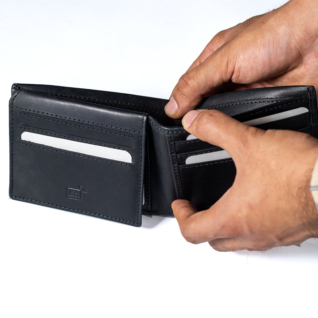 Carbonado Bifold Wallet Classic (Black)
