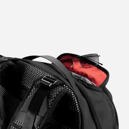 Carbonado Gaming Backpack 35Ltr. - Red
