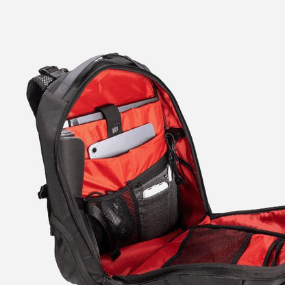 Carbonado Gaming Backpack 35Ltr. - Red