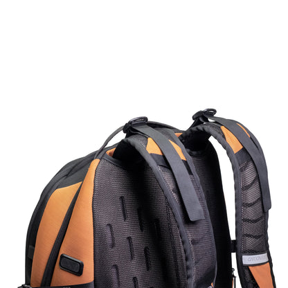 Carbonado Gaming Backpack (Brown)