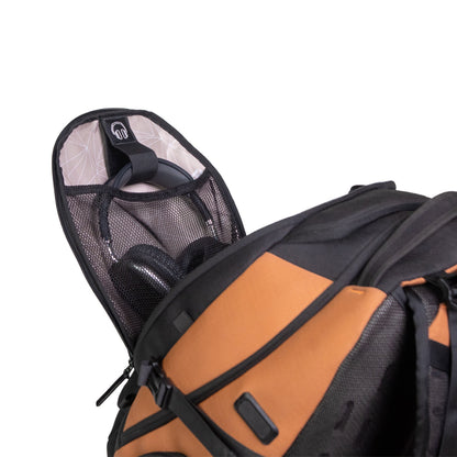 Carbonado Gaming Backpack (Brown)