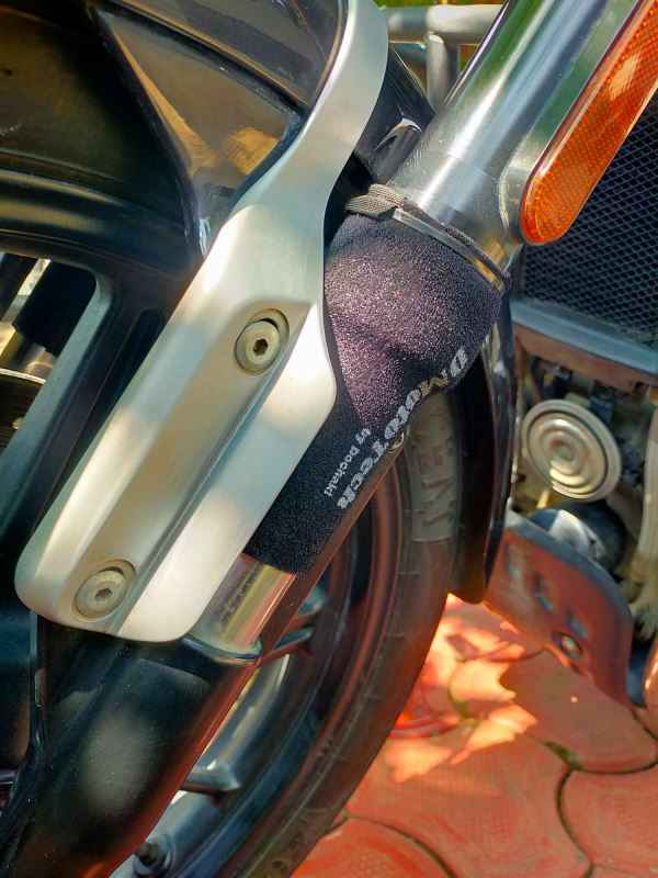 DMotoTech Universal Black Fork Seal Covers