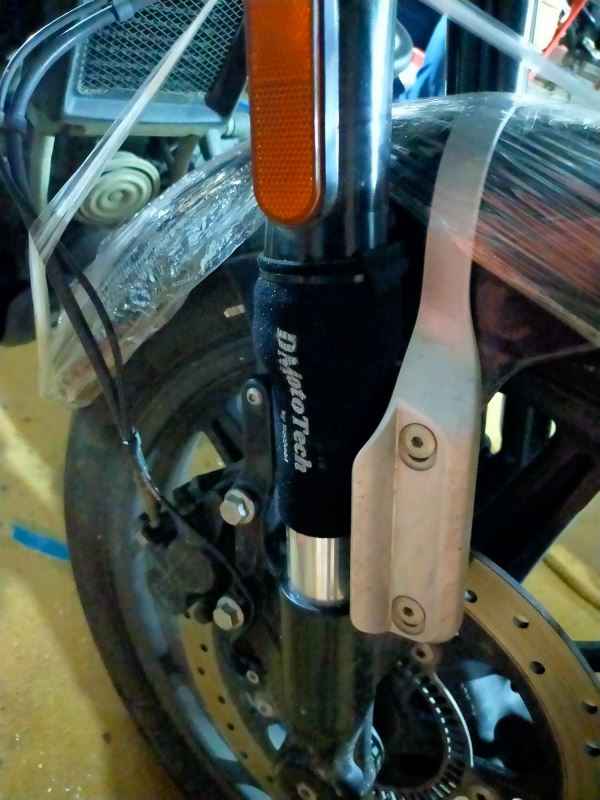 DMotoTech Universal Black Fork Seal Covers