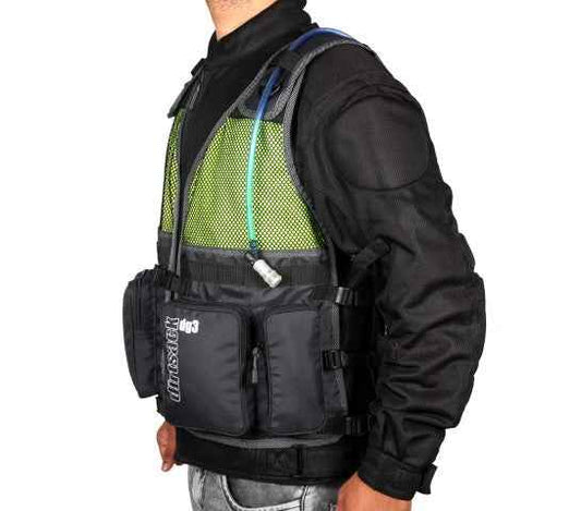 DG 3 – Multi Utility Hydration Vest - Dirtsack