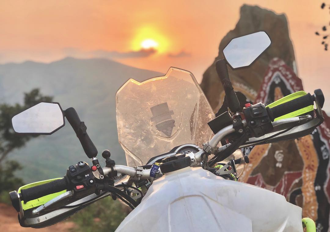 Adventure Mirror :- Double take Adventure Mirror