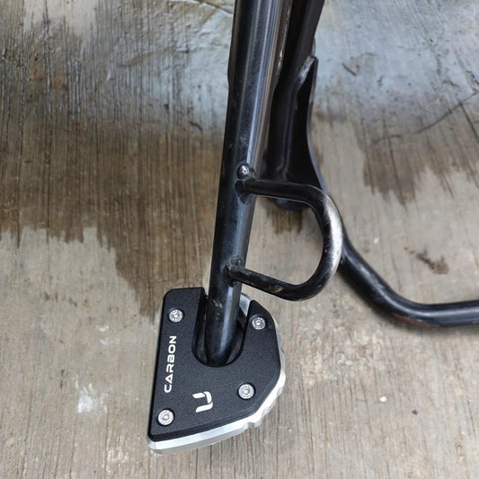 Elite Series - Side stand Extender for V-Strom 650 - Carbon Racing