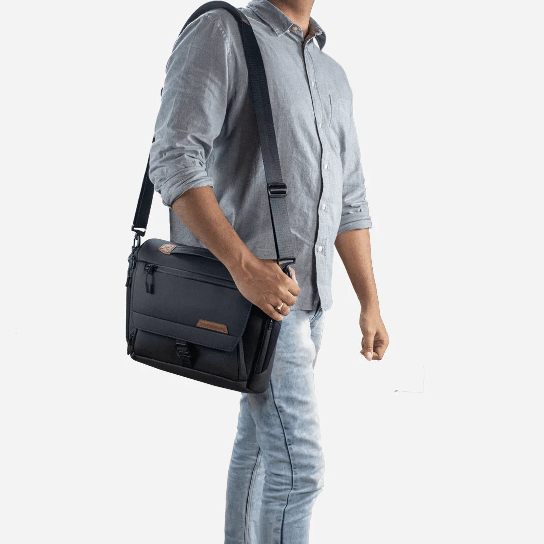 Envoy Compact Messenger Bag