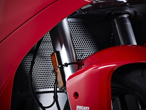 Evotech Performance Radiator Guard And Oil Cooler Guard Set For Ducati SuperSport / S / 950 / 950 S (2021+) - Riders Junction