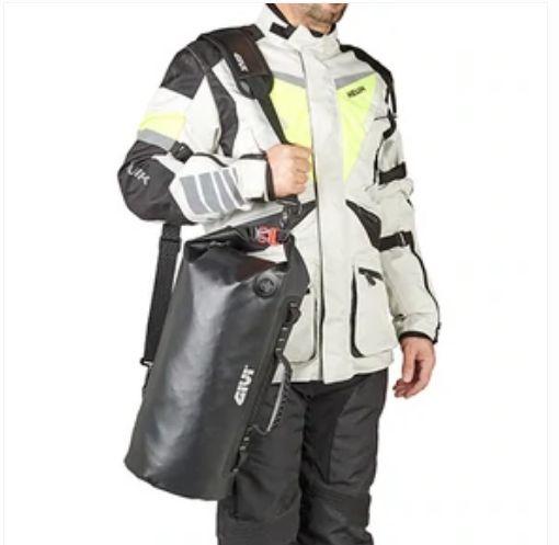 GRT714 Cylindrical Waterproof Cargo Bag, 20 Litres - Givi - Riders Junction