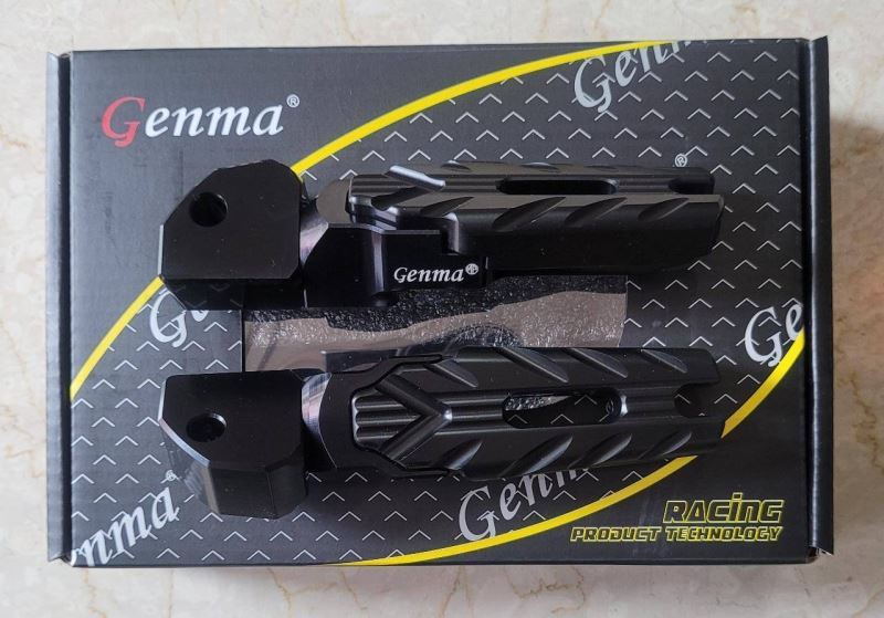 Genma Yamaha Aerox Rear Footrest Set CNC-Black