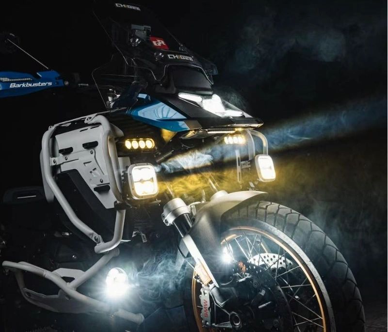 Gold Runway M4 Under-Beak Daylight Lighting Kit for BMW R 1300 GSA