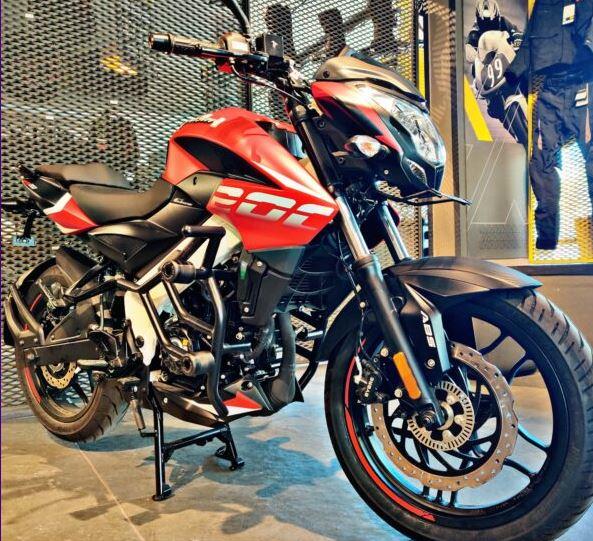 HYPERRIDER Pulsar NS 200 Crash Guard