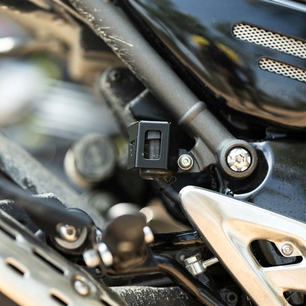 Hyperrider-Triumph Speed 400 Rear Fluid Reservoir Cover (HRSPD40007S)