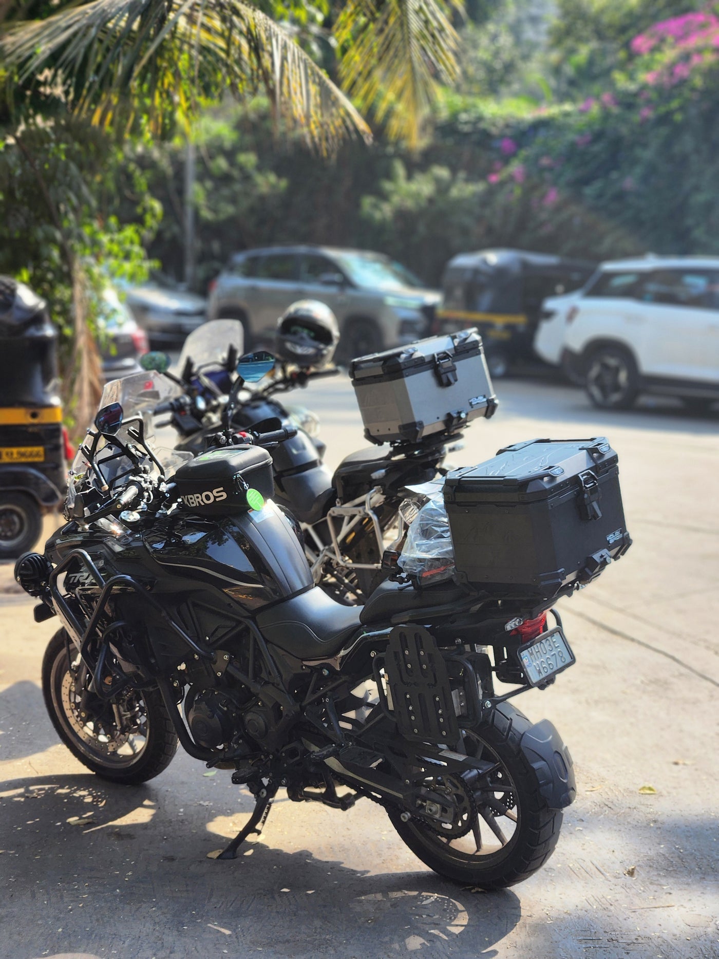 Kolga Bros Black Beast Moto Trunk Wth New Terra Lock - KBMT-03