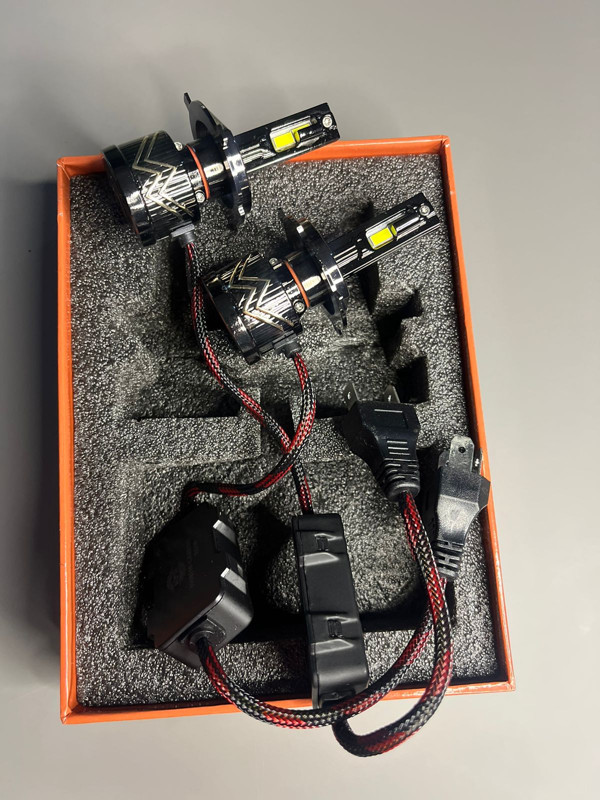 LGP H4 / H19 LED Headlight 200W Conversion Kit 22000LM Car Driving Headlamp Bulb 6000K Super Bright Beam Fog Light For All Cars-AUX1179