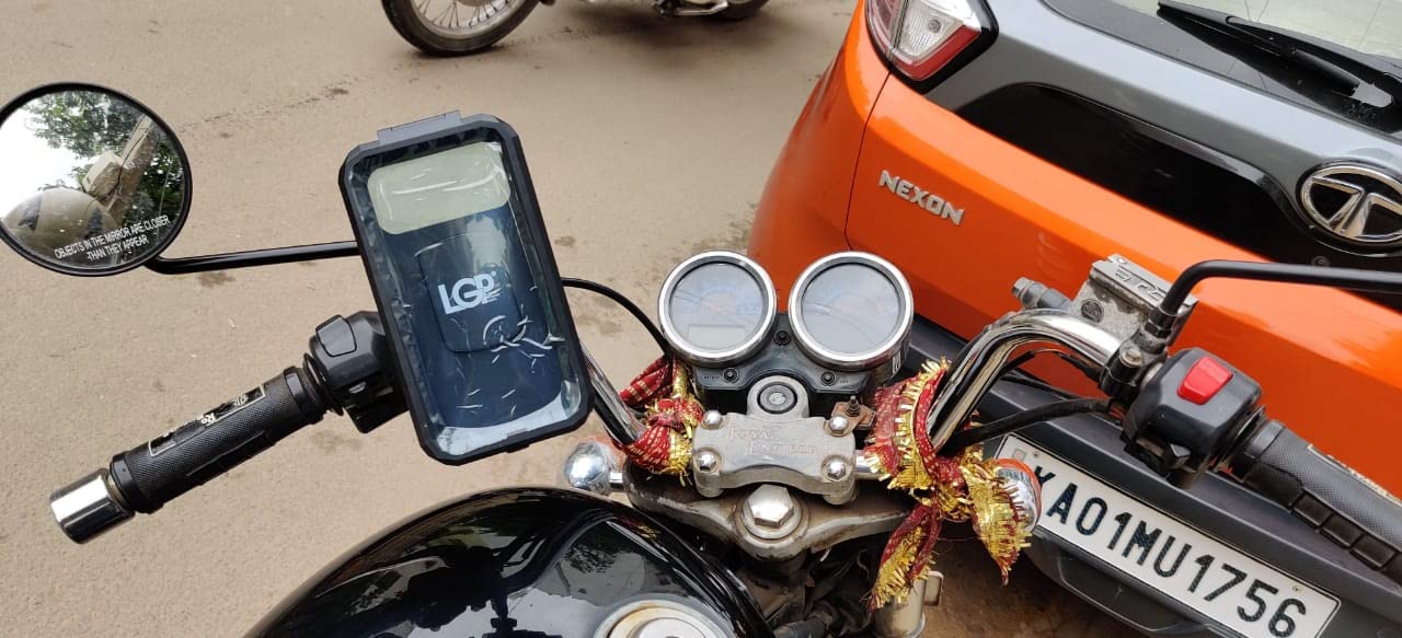 LGP MB11H Handlebar Mount Waterproof Mobile Holder with 15W Wireless & Usb-C Charger - Riders Junction