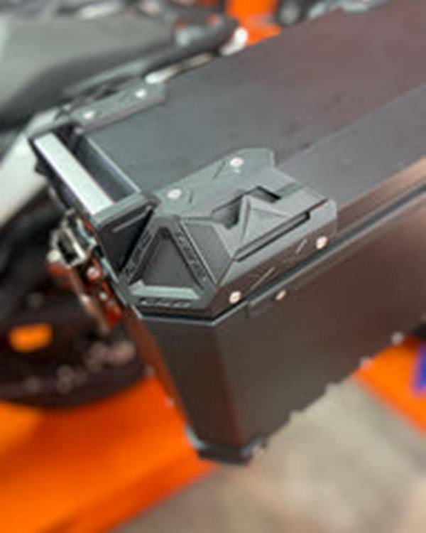 LS2 Side Case Black 38L + Pipe Case Black 32L