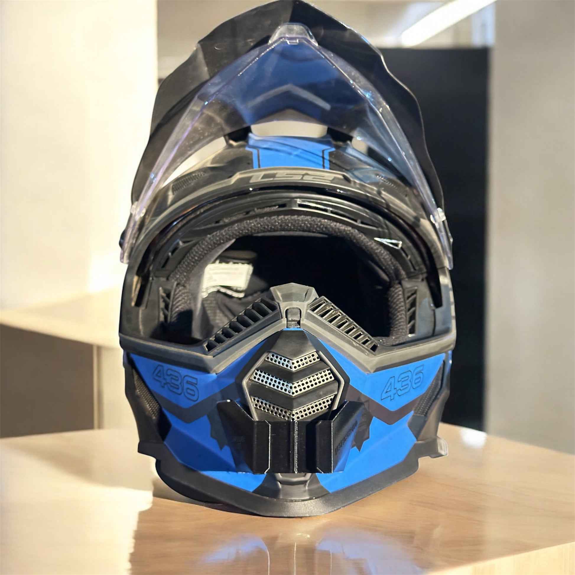 LS2 Pioneer Evo MX436 | Fast Evo MX437 Helmet Chin Mount by Motovibe