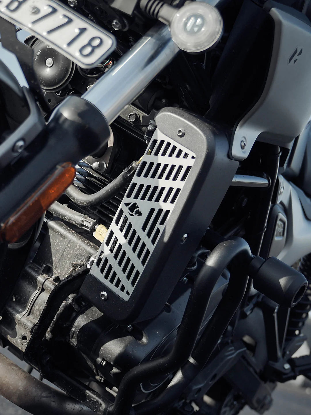 Legundary Custom Hero Mavrick 440 Vector Radiator Grill Aluminium - RAG15397